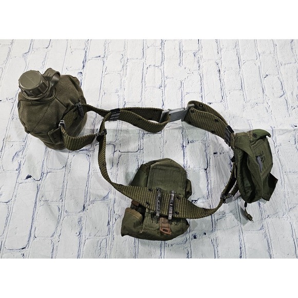 US Military ISSUED Arkansas Lighthouse LARGE Military Belt Nylon Canteen VINTAGE - Picture 5 of 9